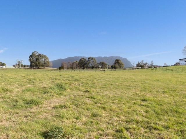 Land for sale in Sheffield, Tasmania