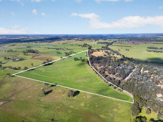 Cottage for sale in Boisdale, Victoria