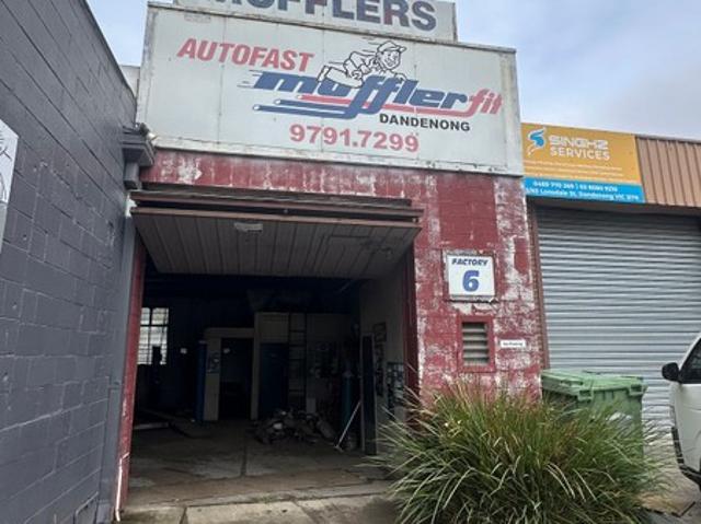 Warehouse for sale in Camerons Creek, Victoria