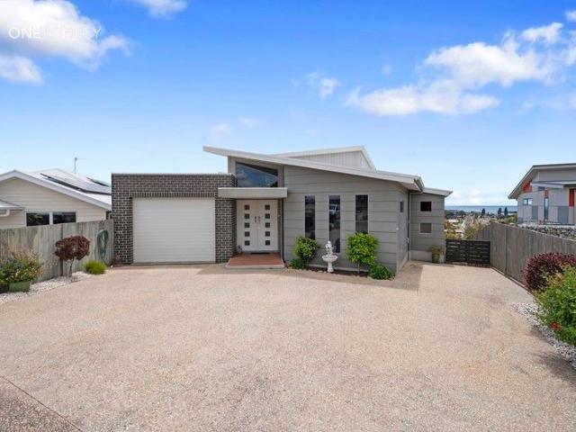 House for sale in Ulverstone, Tasmania