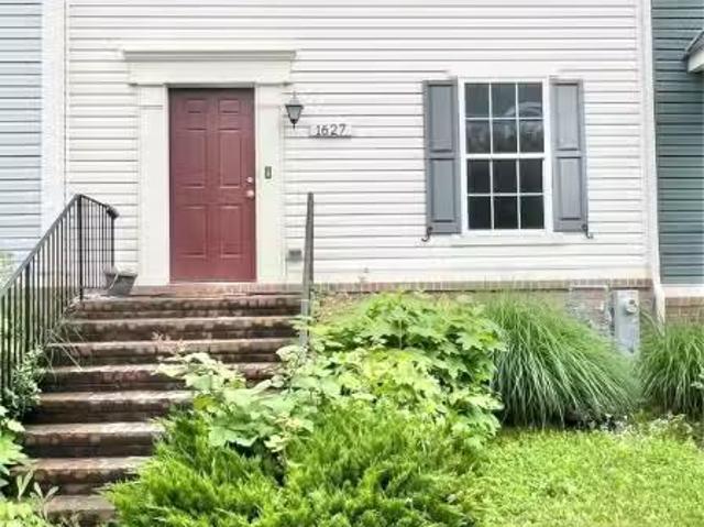 Condo for rent in Essex