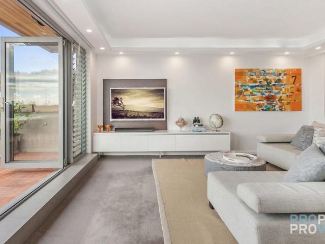 Apartment for rent in Lower North Shore, Sydney