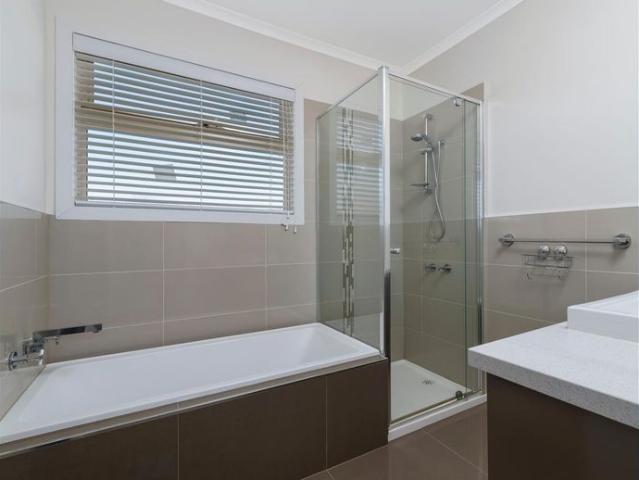 Townhouse for rent in Camerons Creek, Victoria
