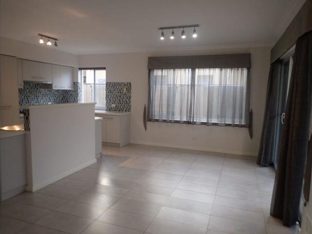 House for rent in Canning Vale, Western Australia
