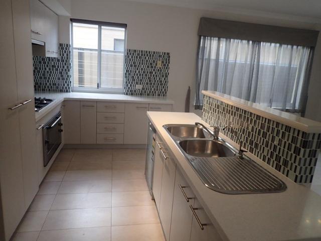 House for rent in Canning Vale, Western Australia