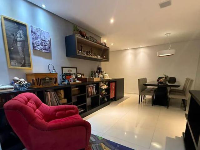 Apartamento venda em Região Imediata de São Paulo, Região Metropolitana de São Paulo