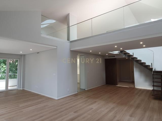 Apartamento venda em Carcavelos, Cascais