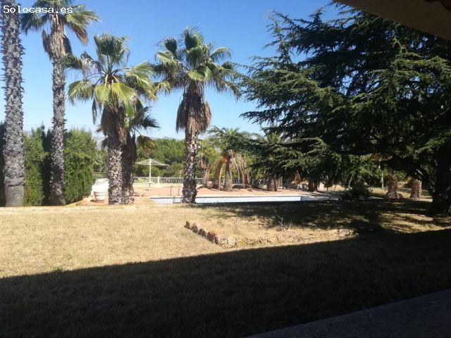Casa en venta en Urbanització Lloma Badá, el Vinalopó Mitjà / El Vinalopó Medio