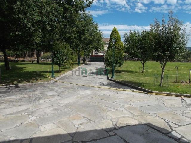 Chalet en venta en O Carballiño