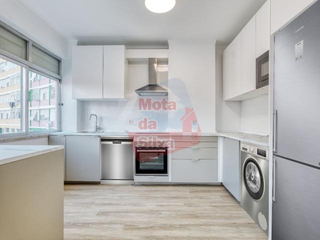 Apartamento venda em Pinheirinhos, Setúbal