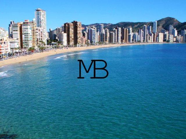 Apartamento en venta en Benidorm, Urbanización El Planet