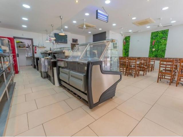 Local Comercial en alquiler en Elche, les Baies / Las Bayas
