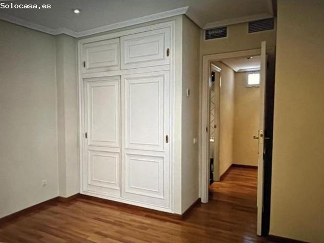 Piso en alquiler en Centro, Alicante