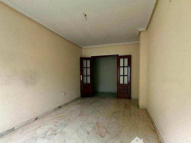 Casa en alquiler en Linares