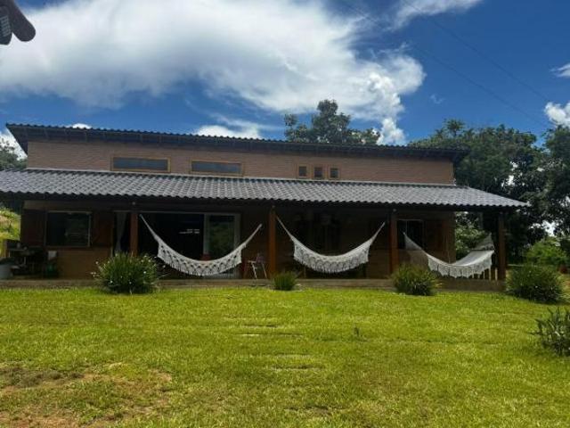 Casa venda em Região Geográfica Imediata de Anápolis, Região Integrada de Desenvolvimento do Distrito Federal e Entorno