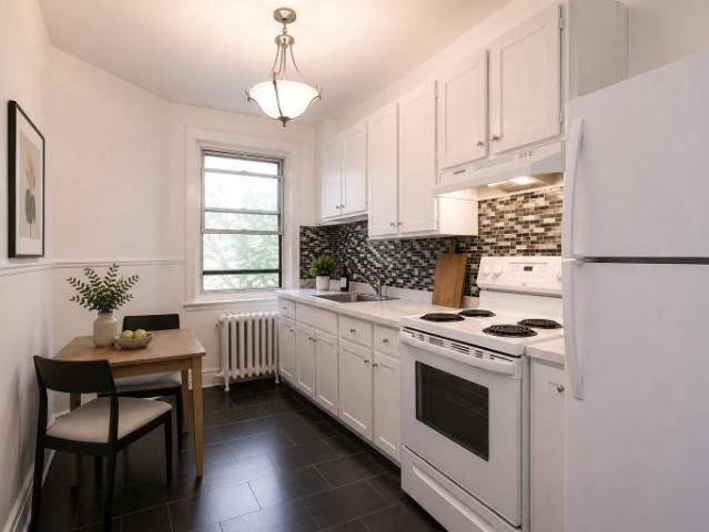 Apartment for rent in Côte-des-Neiges–Notre-Dame-de-Grâce, Montréal