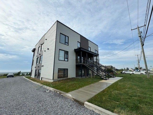 Apartment for rent in Saint-georges-de-cacouna, Quebec