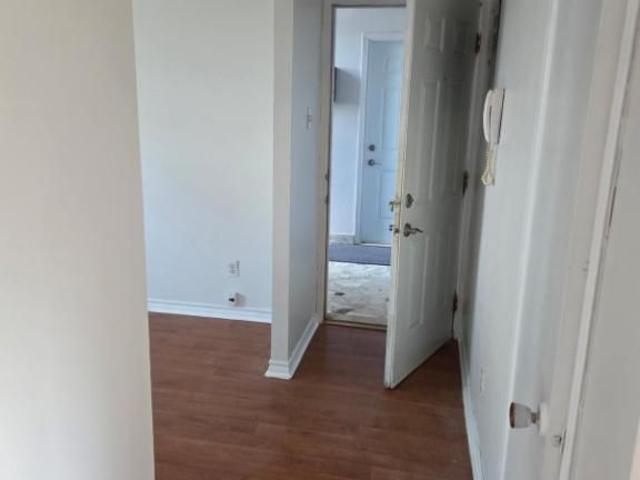 Apartment for rent in Brossard, Quebec