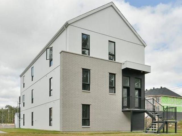 Apartment for rent in Laurentides, Quebec