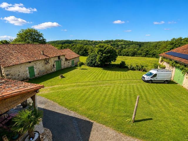 Maison vente à Brac, Moussac