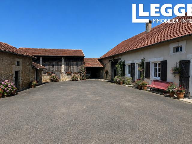 Maison vente à Nontron, Lussas-et-nontronneau