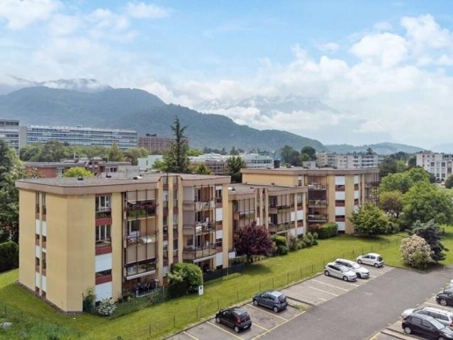 Etagenwohnung mieten in Aigle