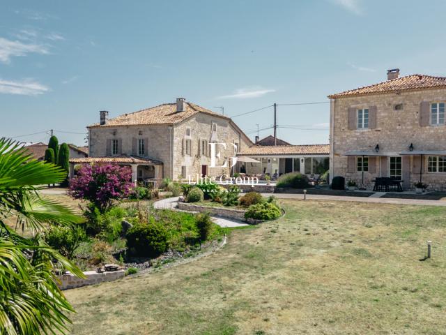 Maison vente à Angoulême, Aignes-et-puypéroux