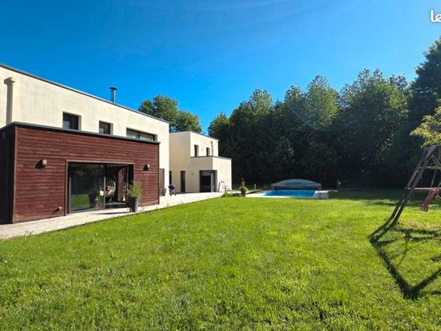 Maison vente à Vervins, Brunehamel