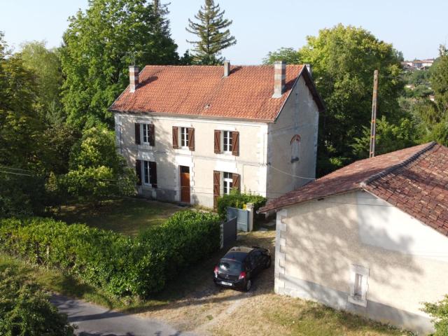 Maison vente à Angoulême, Montmoreau-saint-cybard