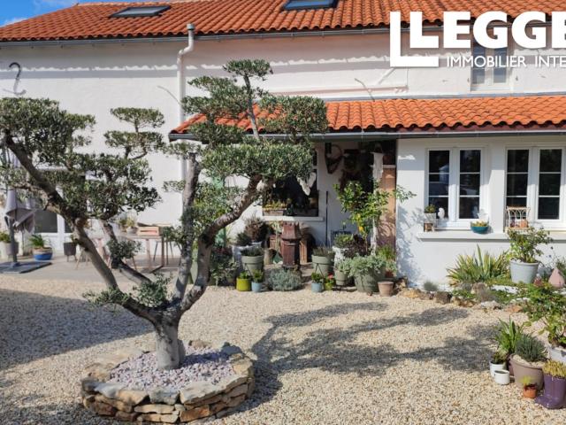 Maison vente à Confolens, Nieuil