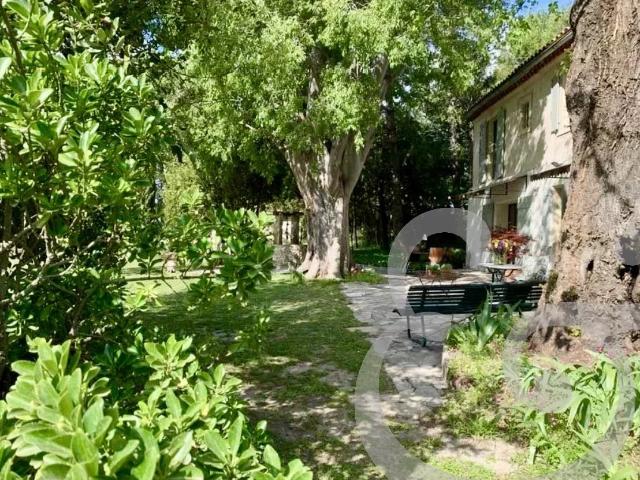 Maison vente à Arles