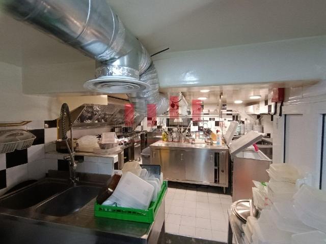 Local commercial vente à Anfa, Gharb-Chrarda-Beni Hssen