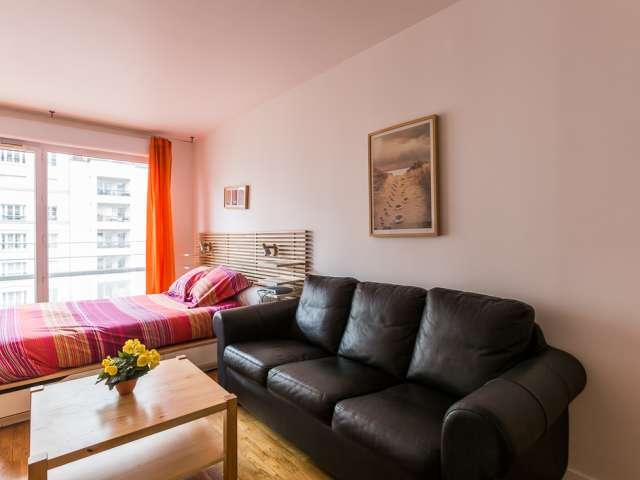 Studio location à Nanterre, Courbevoie