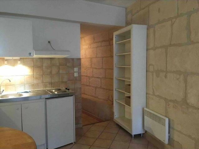 Studio location à Trinquetaille, Arles