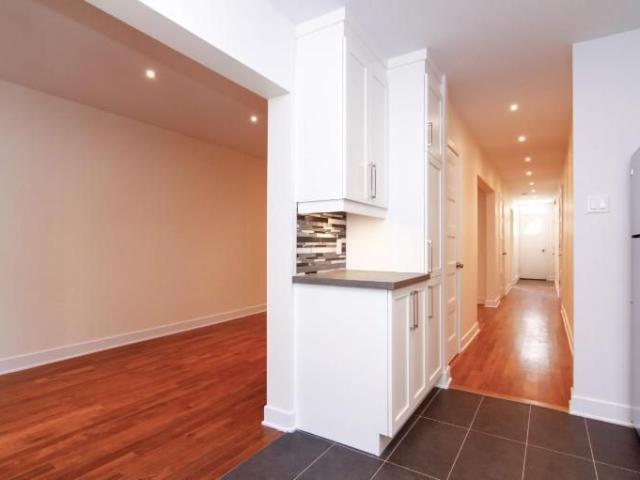 Apartment for rent in St. Leonard's, Quebec
