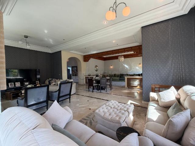 Villa vente à Anfa, Gharb-Chrarda-Beni Hssen