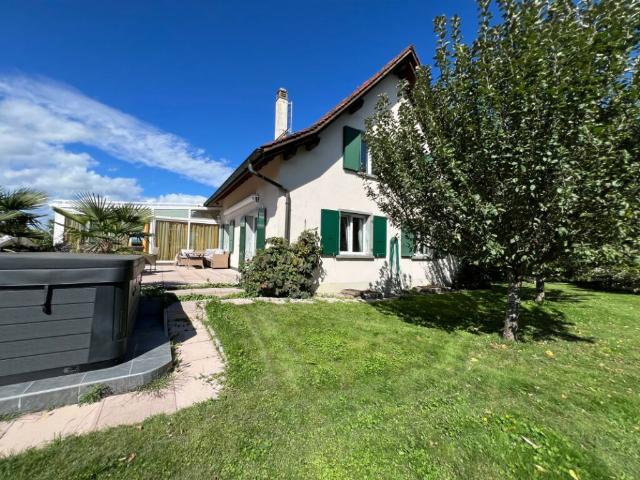 Einfamilienhaus kaufen in Echallens, Waadt