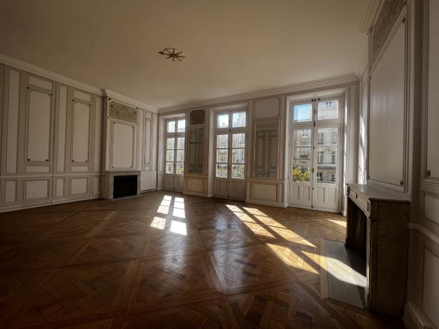Bureau location à Bordeaux