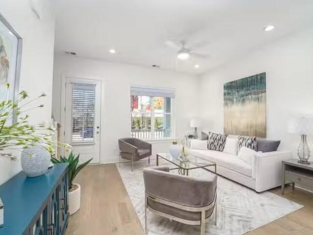 Condo for sale in Franklin