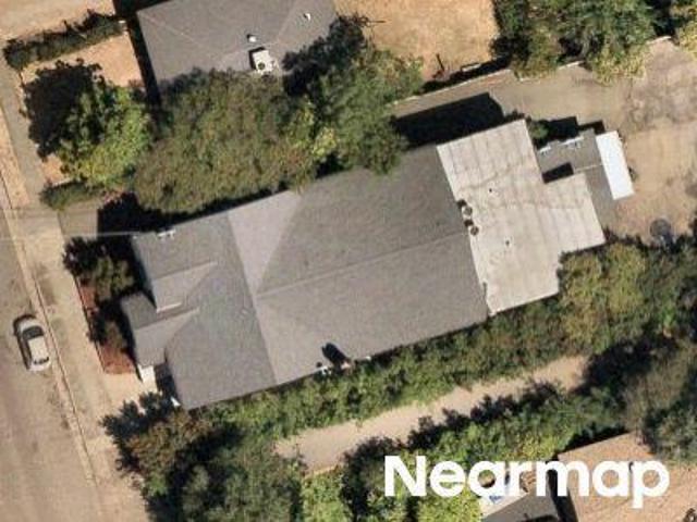 House for sale in Redding