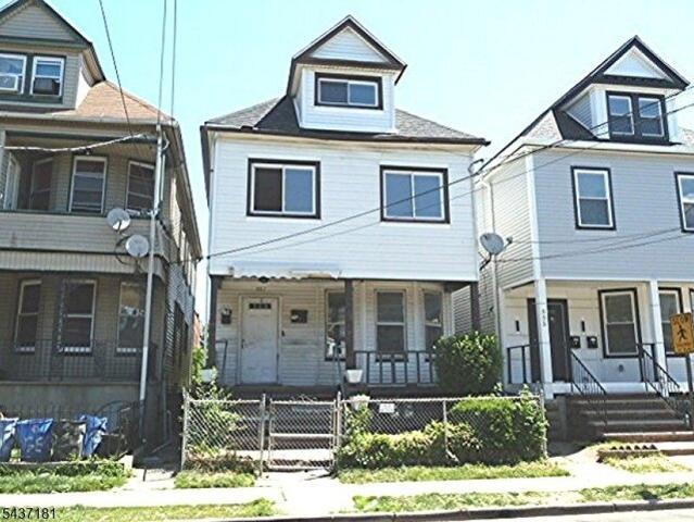 House for sale in Elizabeth, New Jersey