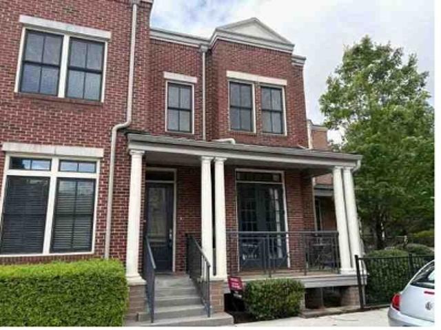 House for sale in Dunwoody, DeKalb County