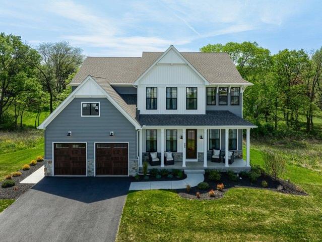 House for sale in Magnolia, Ohio