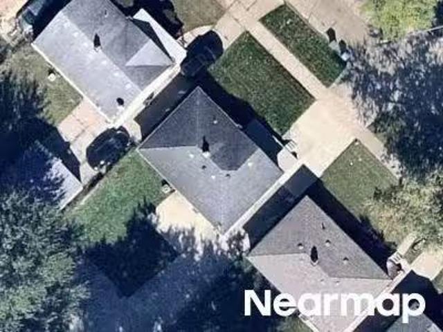 House for sale in Livonia