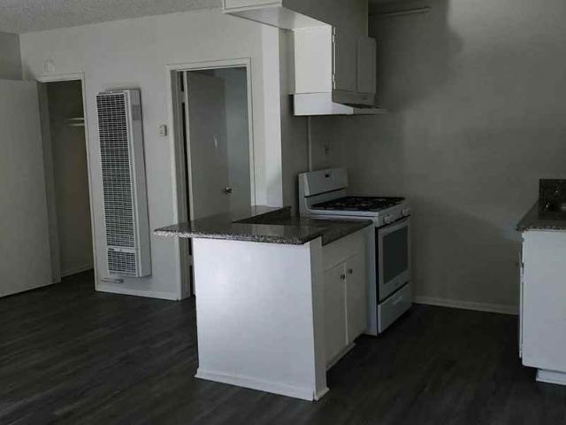 Apartment for rent in Fullerton, California