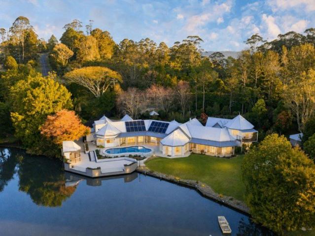 Cottage for sale in Kings Creek, Queensland