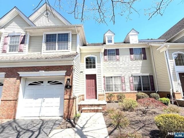House for sale in Cedar Grove, New Jersey