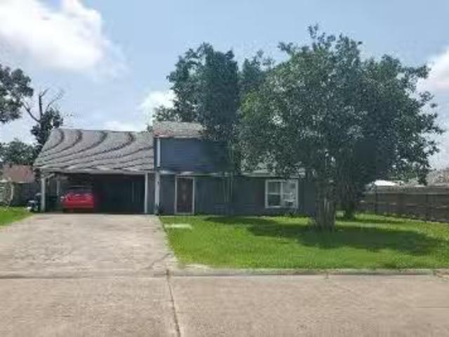 House for sale in Sulphur