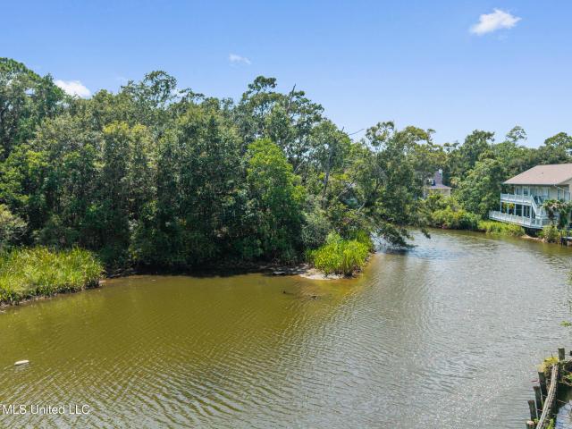 Land for sale in Gulfport, Mississippi