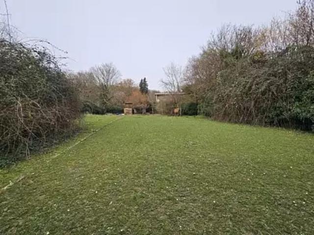 Terrain vente à Magny-en-Vexin, Val-d'Oise